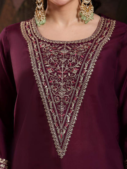 Ethnic Motifs Embroidered Thread Work Straight Kurta With Trousers & Dupatta