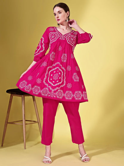Embroidered V-Neck Three-Quarter Sleeves Pure Cotton Tunic With Trouser