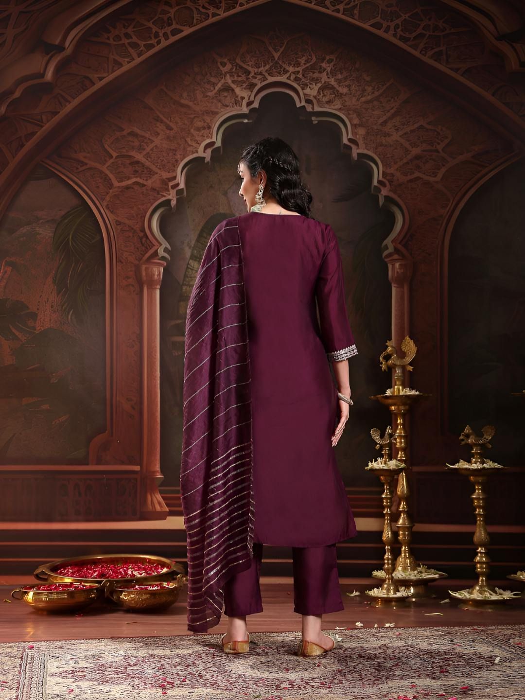 Ethnic Motifs Embroidered Thread Work Straight Kurta With Trousers & Dupatta