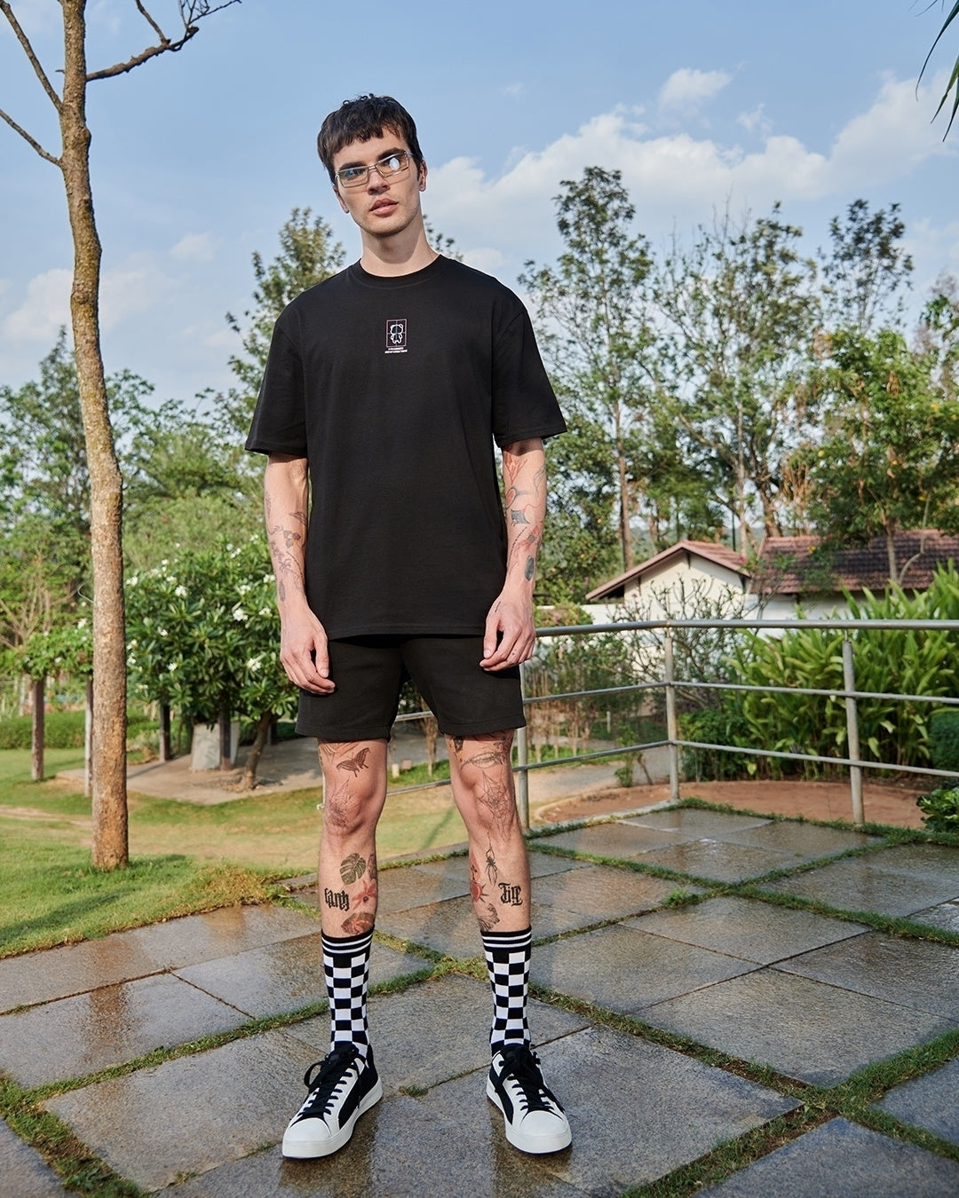 Men's Black The View Graphic Printed Oversized T-shirt