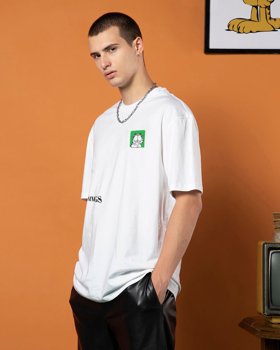 Men's White Garfield Hates Mornings Graphic Printed Oversized T-shirt