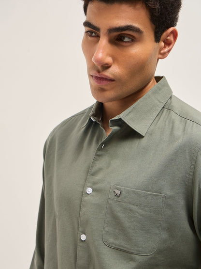 Men Slim Fit Solid Spread Collar Casual Cotton Linen Shirt