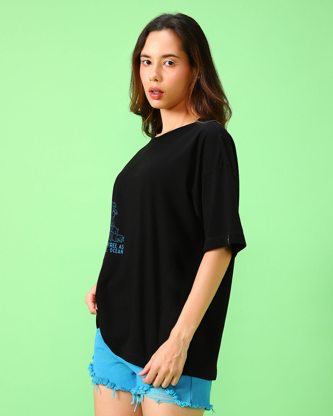 Women's Black Ocean Child Graphic Printed Oversized T-shirt