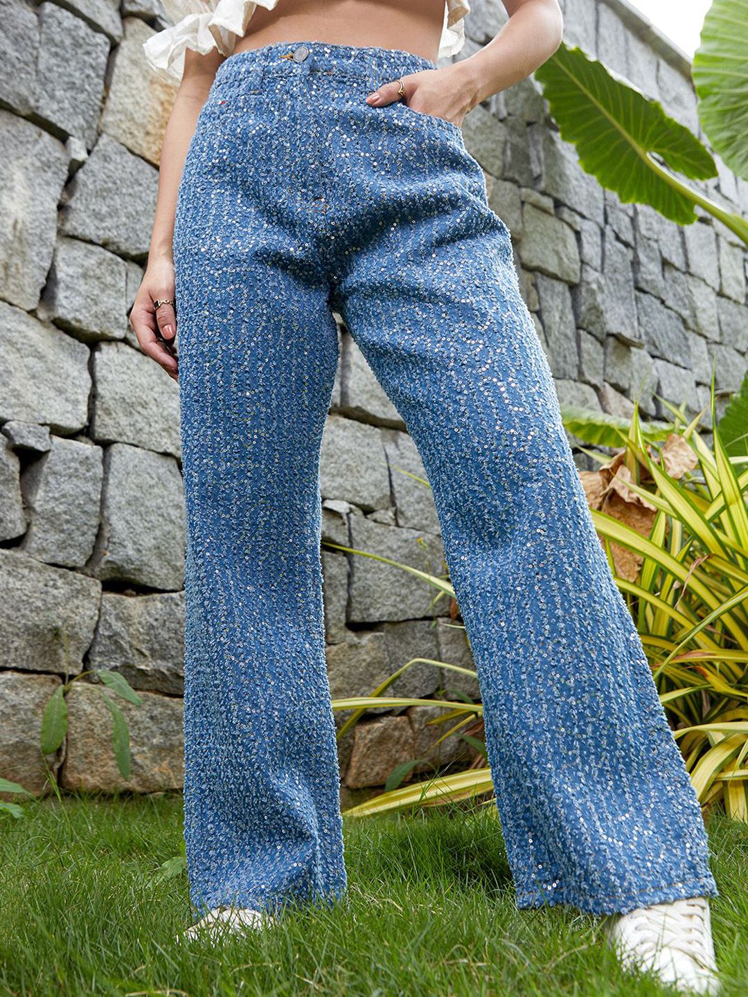 Women Comfort Relaxed Fit Mid-Rise Stretchable Jeans