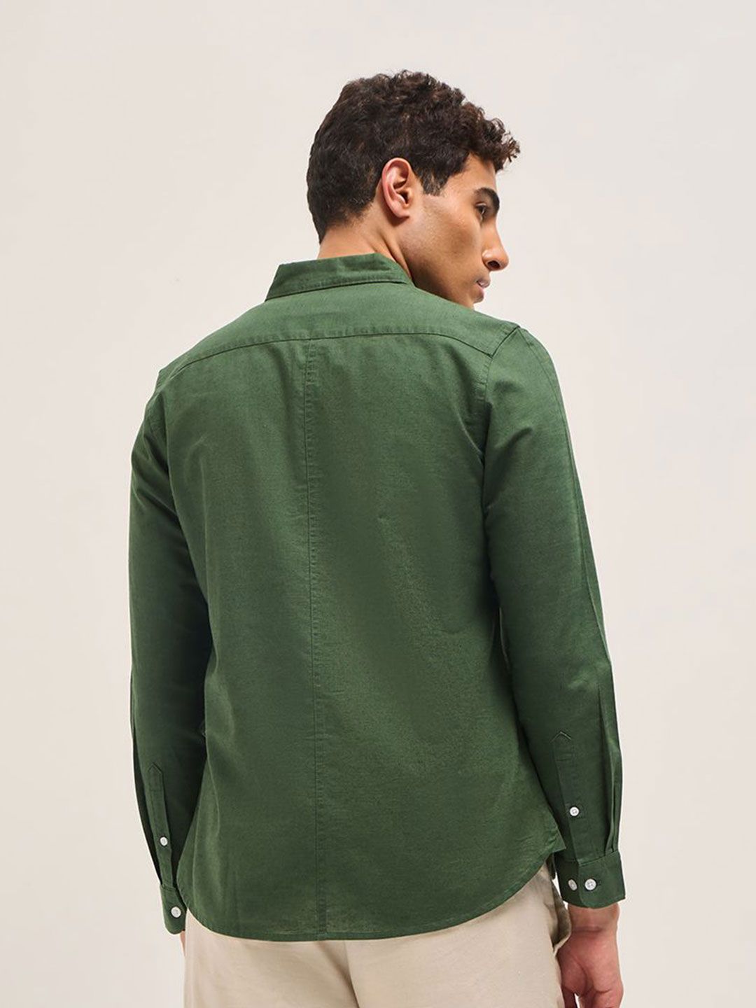 Men Slim Fit Solid Spread Collar Casual Cotton Linen Shirt